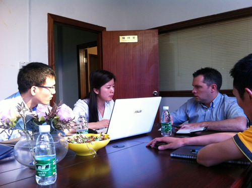 化妆品吸塑----英硕牵手美国客户