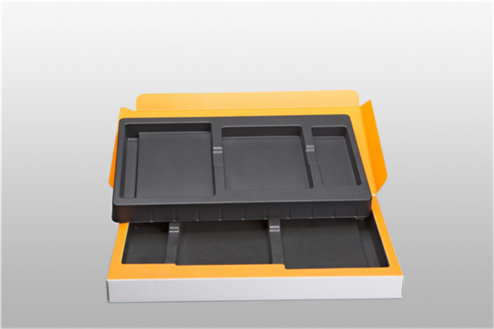 吸塑包装.jpg 吸塑包装.jpg